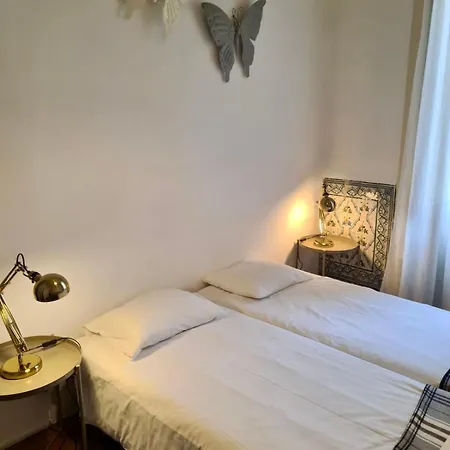 Διαμέρισμα Family Downtown - Se21